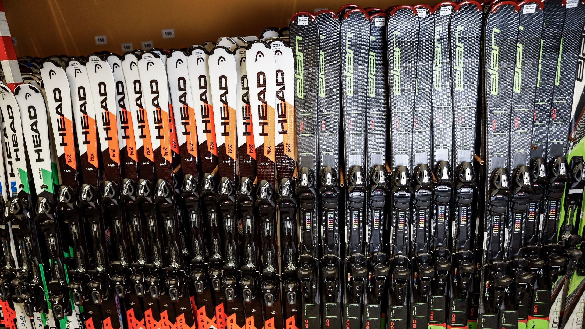 Skiausrüstung leihen im Ski Rental Winterberg Skiverleih Brinkmann